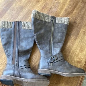 Torrid sweater top knee high boots.